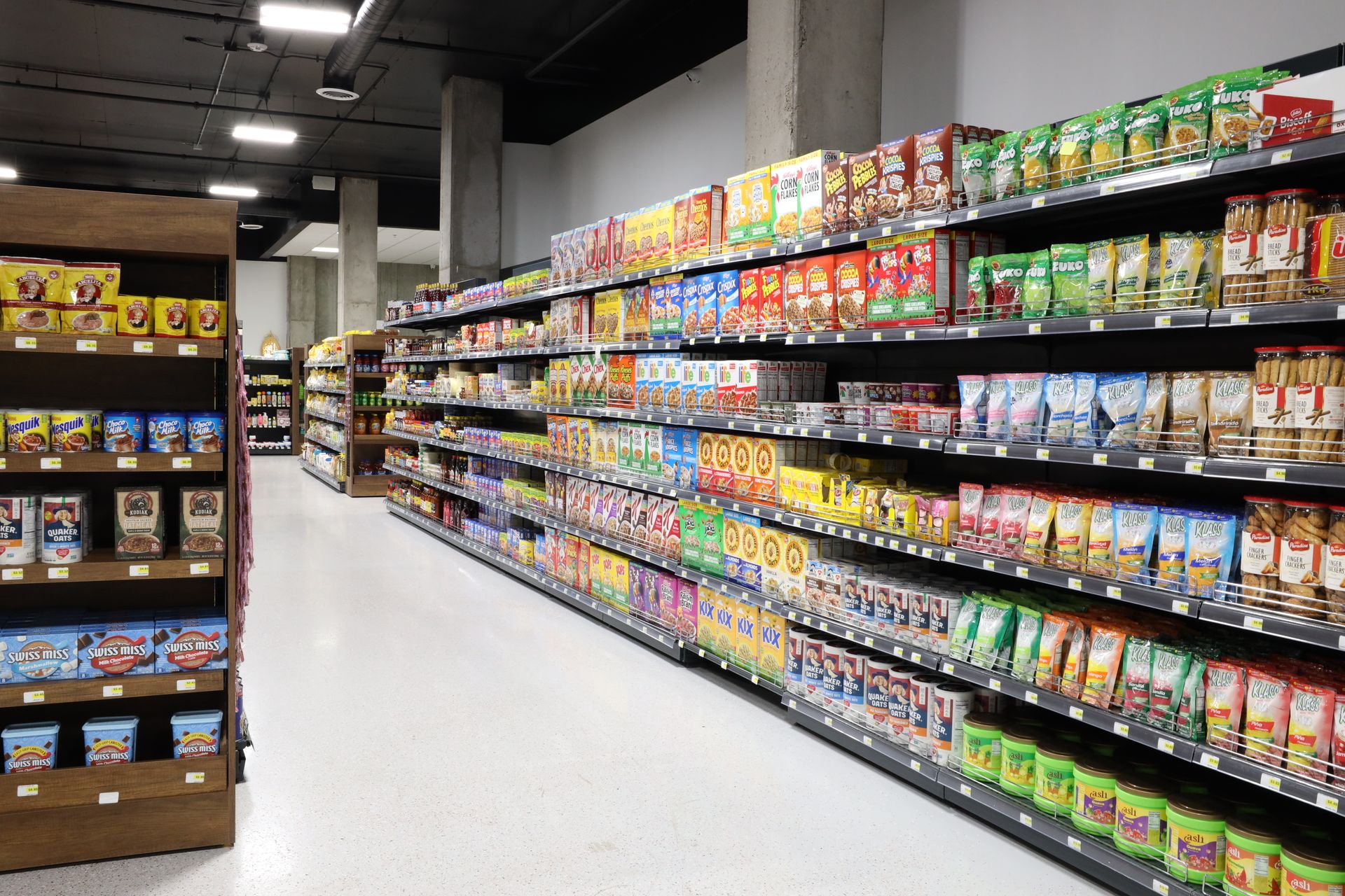 Grocery and pantry aisle